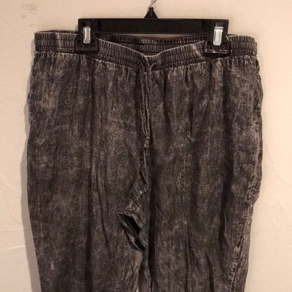 Urban Outfitters Black Acidwash cloth pants - Picture 2 of 4